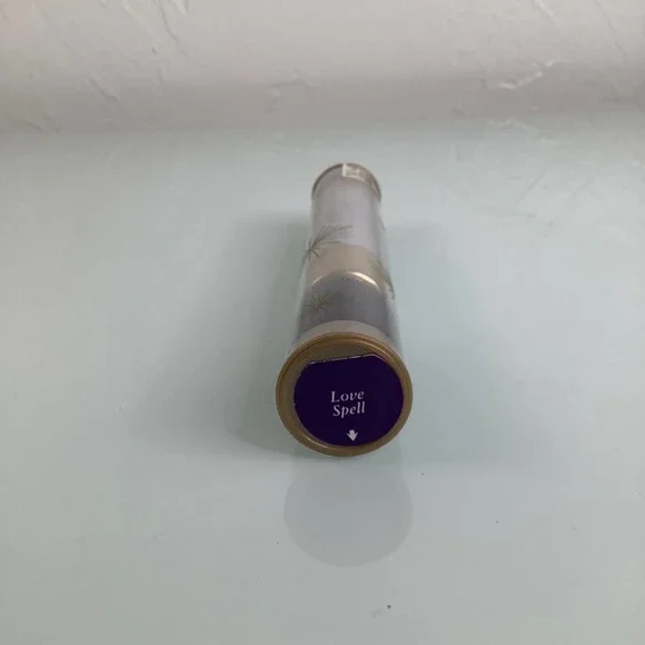 Victoria’s Secret Love Spell Sparkling Body Powder .19oz NEW Discontined in box - Picture 6 of 8